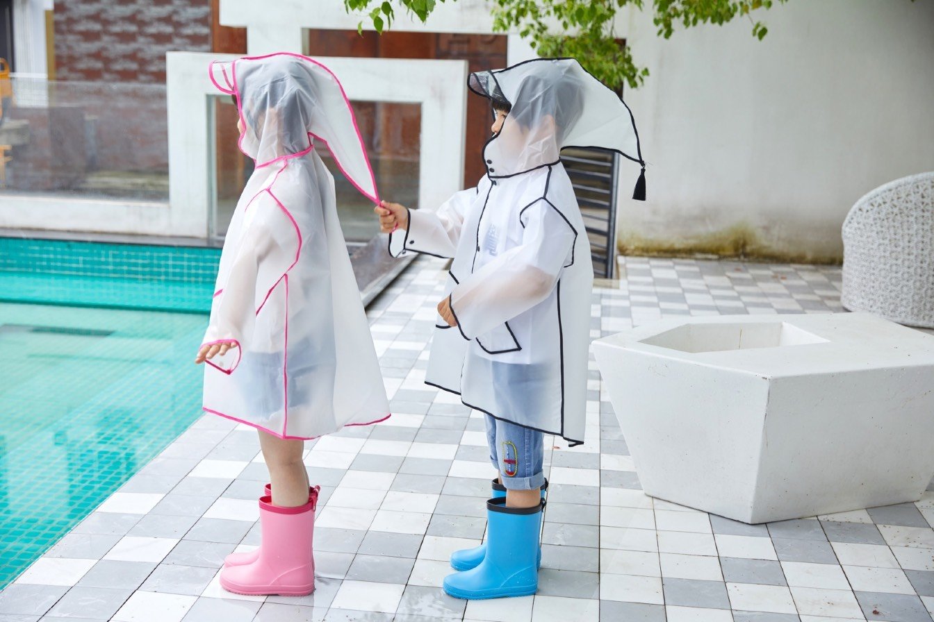 Huayi children’s raincoats from the product catalog
